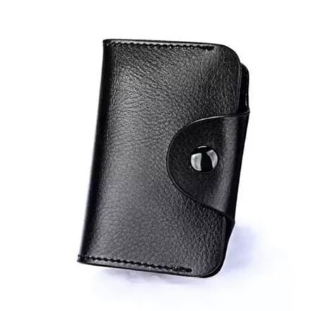 محفظة بطايق جلد