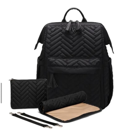 شنطة فاخرة لاحتياجات الاطفال والمواليد بجودة ممتازة جدا مع مفرش تغيير وعلاقات للعربة وشنطة صغيرة