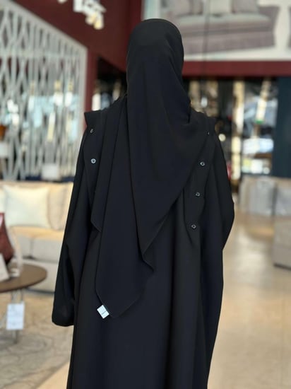 عبايه الأزره فري سايز