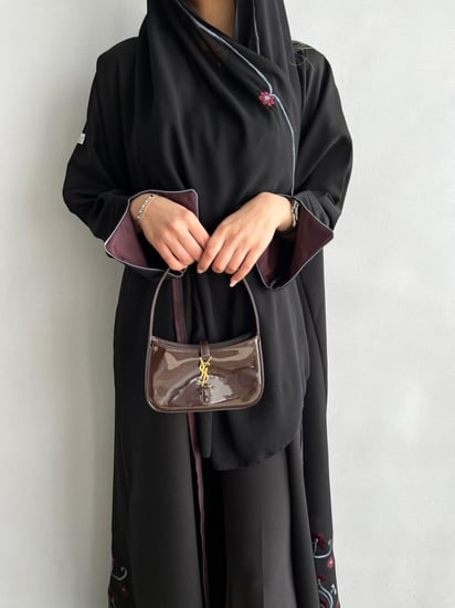 عبايات-سوداء-كريب-نص-كلوش