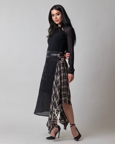 تيور اسود مع كاروهات