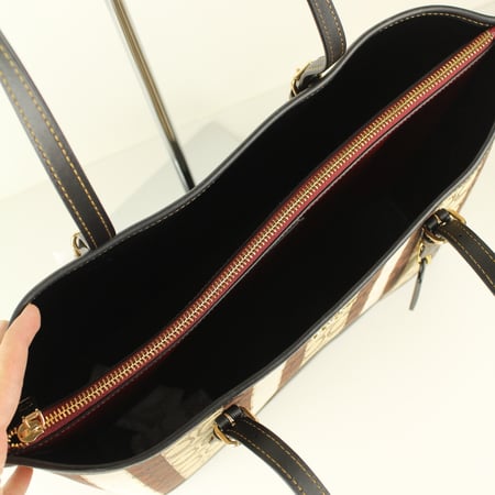 شنطة كوتش للكتف Mollie tote