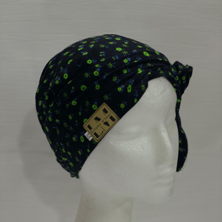 القبعه المبطنه - لون أسود مورد بأخضر