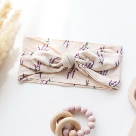 مجموعة الولادة تصميم زهور اللافندر