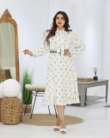 فستان بقصة صدر