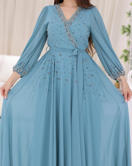 فستان لف مزين بالفصوص