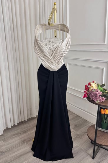 فستان سهرة أسود طويل مطرز