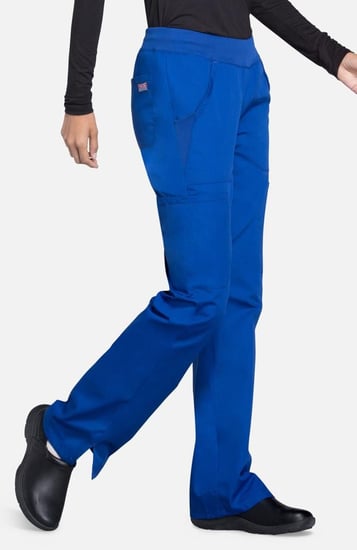 طقم سكراب كامل ماركة شيروكي ورك وير اورجينال / Cherokee Workwear Originals Women's Knit V-Neck Solid Scrub
