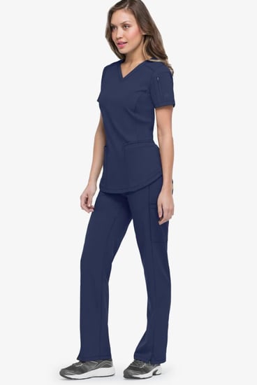 طقم سكراب كامل ماركة ديكيز / Clearance Dynamix by Dickies Women's V-Neck Solid Scrub