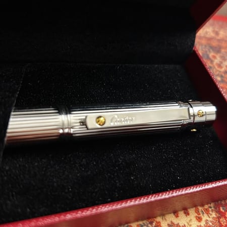 قلم سانتوس فضي مطعم ذهبي ( غطاء )