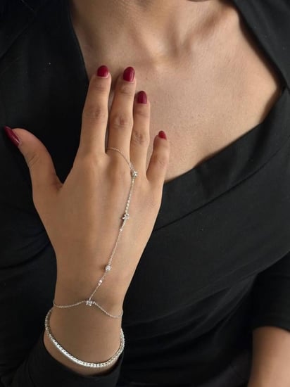 كَف الحرف العربي - hand chain