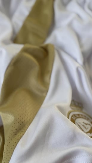 طقم النصر ابيض فئة اللاعبين 2024-2025