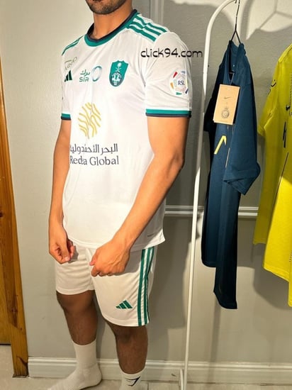 طقم الاهلي فئة اللاعبين ابيض