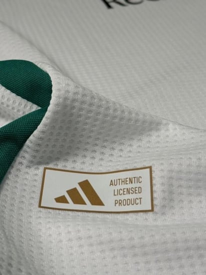 طقم الاهلي فئة اللاعبين ابيض 2024-2025