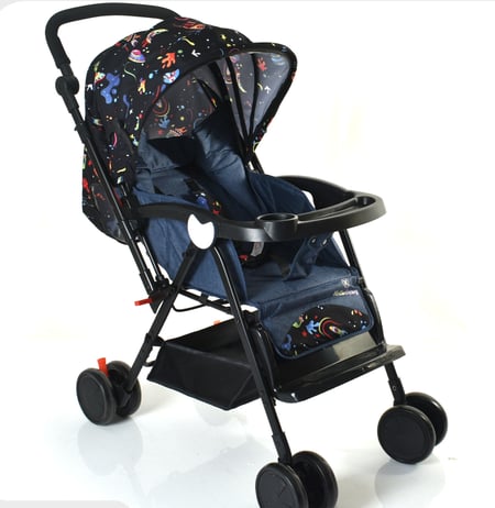 عربة اطفال كبيرة