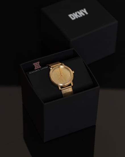 ساعة نسائية ماركة دكني NY6670