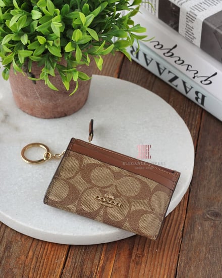 محفظة بطاقات ماركة كوتش