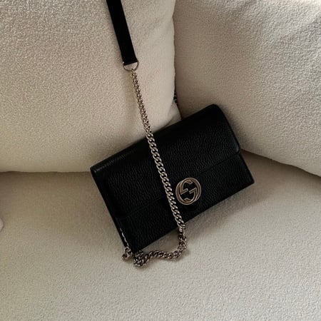 حقيبة جوتشي الأسود والفضي للتسوق عبر الإنترنت