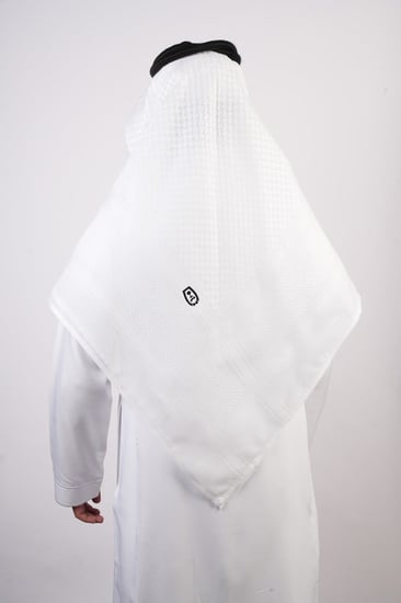 شماغ ملكي خاص كلاسيك أبيض