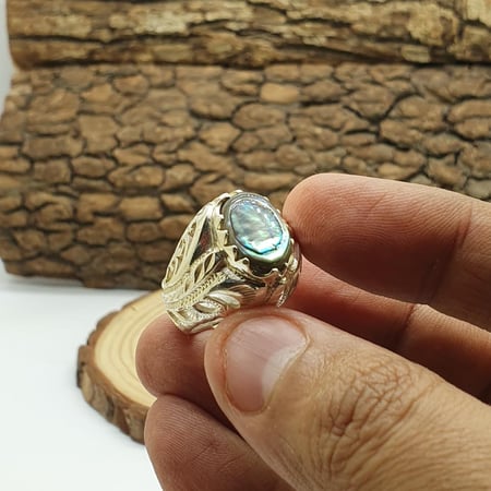 خاتم صدف بحري طبيعي صياغه حجازيه