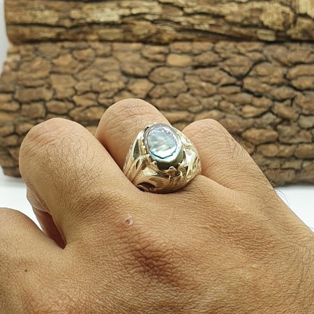 خاتم صدف بحري طبيعي صياغه حجازيه