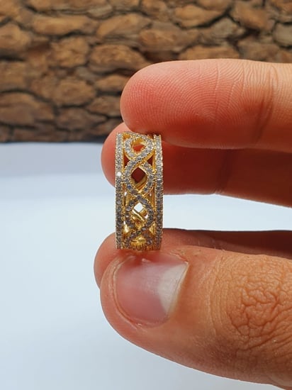 دبله نسائي فضه مطلي بالذهب مطعمه بالزركون السويسري