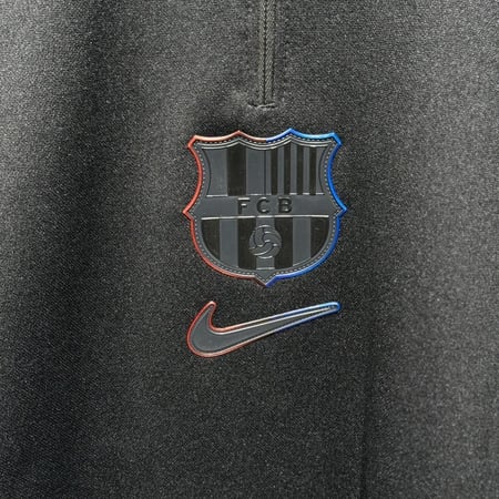 سويتر برشلونة الرياضي
