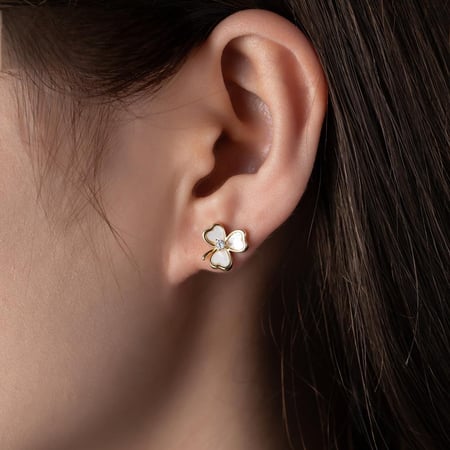 أقراط فضة فاخرة مجوفة مطلية باللؤلؤ