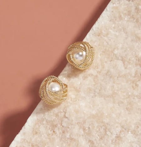 أقراط الماسية فاخره مرصعة باللؤلؤ المائي العذب