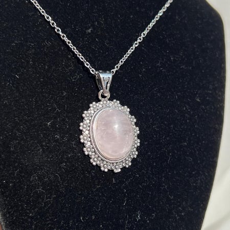 سلسال روز كوارتز