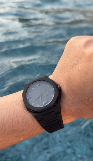 ساعة الكربون الفخامه