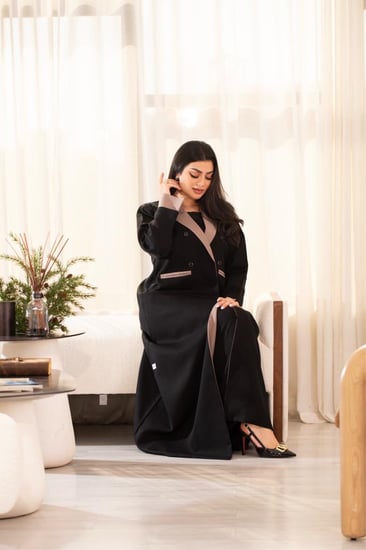 عباية اسود بليزر رسميه بجيوب اماميه