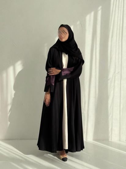 دبل كلوش تطريز على الكم بورد موف