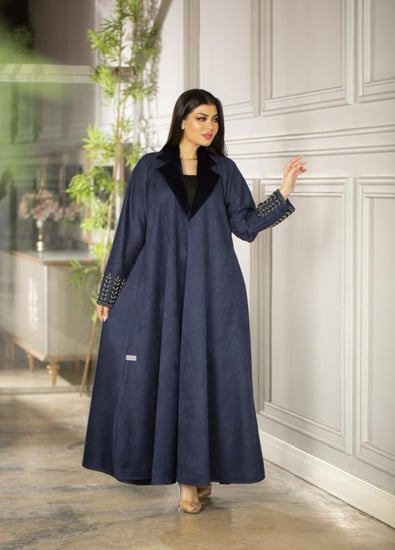 عباية شامواه كحلي بياقه مخمل