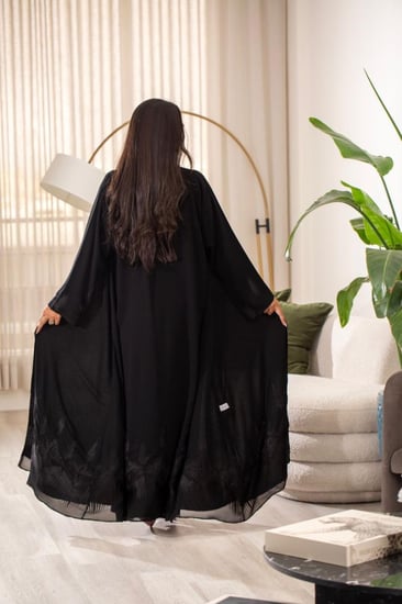 عباية اسود شيفون بتطريز اسود