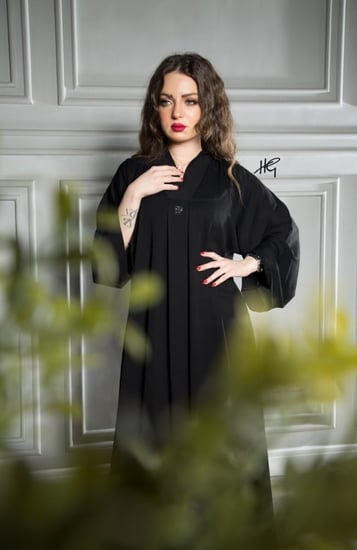 عباية كلوش مسكره من الامام