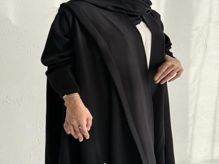 عباية تربل كلوش مع صفطه بالجوانب