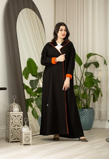 عباية سوداء بكم سفطة اورانج