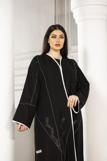 عباية اسود بشك ابيض