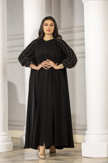 عباية كلوش بتطريز بيج باكمام زم