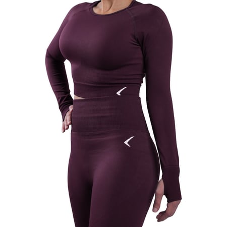 طقم رياضي نسائي فوشية