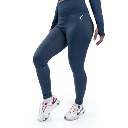 طقم رياضي نسائي أزرق داكن