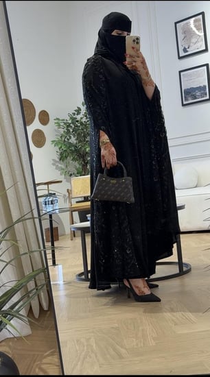 عباية النجلاء