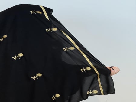 طرحة سيفين ونخله ذهبي