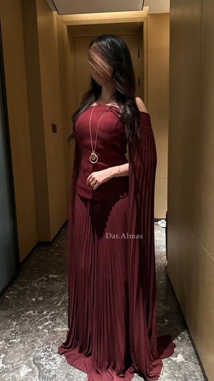 قطعتين منفصلة تنورة وتوب