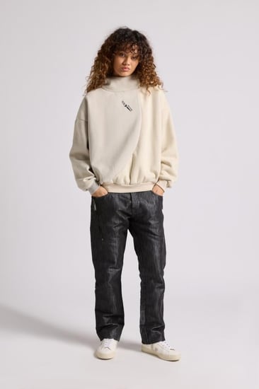 هودي بقصة واسعة ورقبة عالية بشعار سيلين للجنسين رمادي فاتح + أبيض