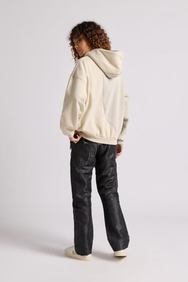 هودي بقصة واسعة ورقبة عالية بشعار سيلين للجنسين رمادي فاتح + أبيض