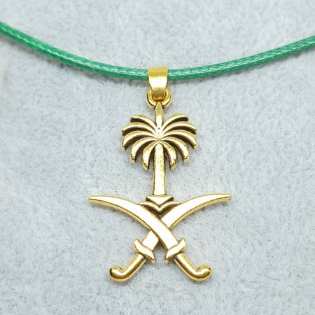 قلادة سيفين ونخلة - ذهبي جلد