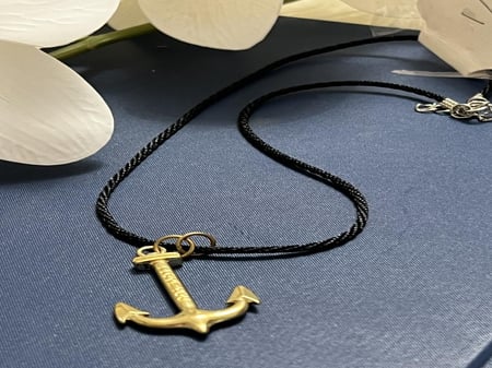 قلادة رجاليه