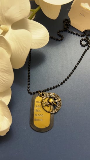 قلادة رجاليه